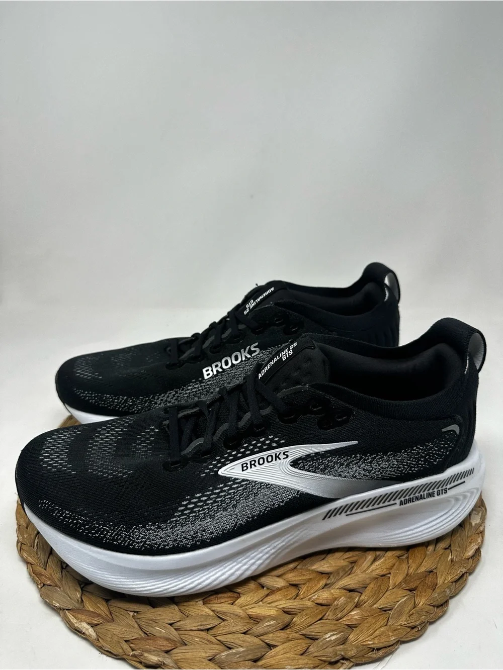 BROOKS Adrenaline GTS 25 Running Shoes Black White Size 11.5 WIDE Men's